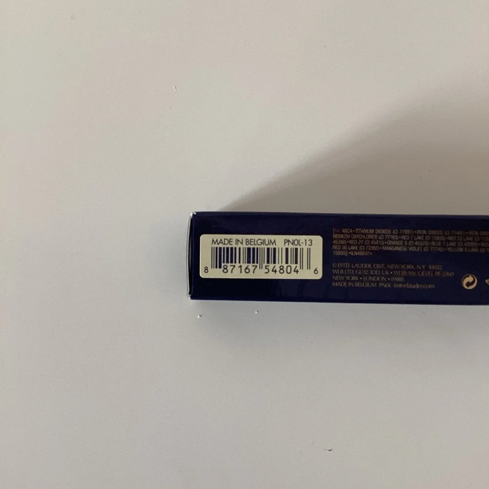 Estee Lauder ~ Pure Color Whipped Matte Lip Color~#933 Maraschino~0.3 oz NIB